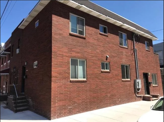 1755 S Mole St, Unit 2nd floor