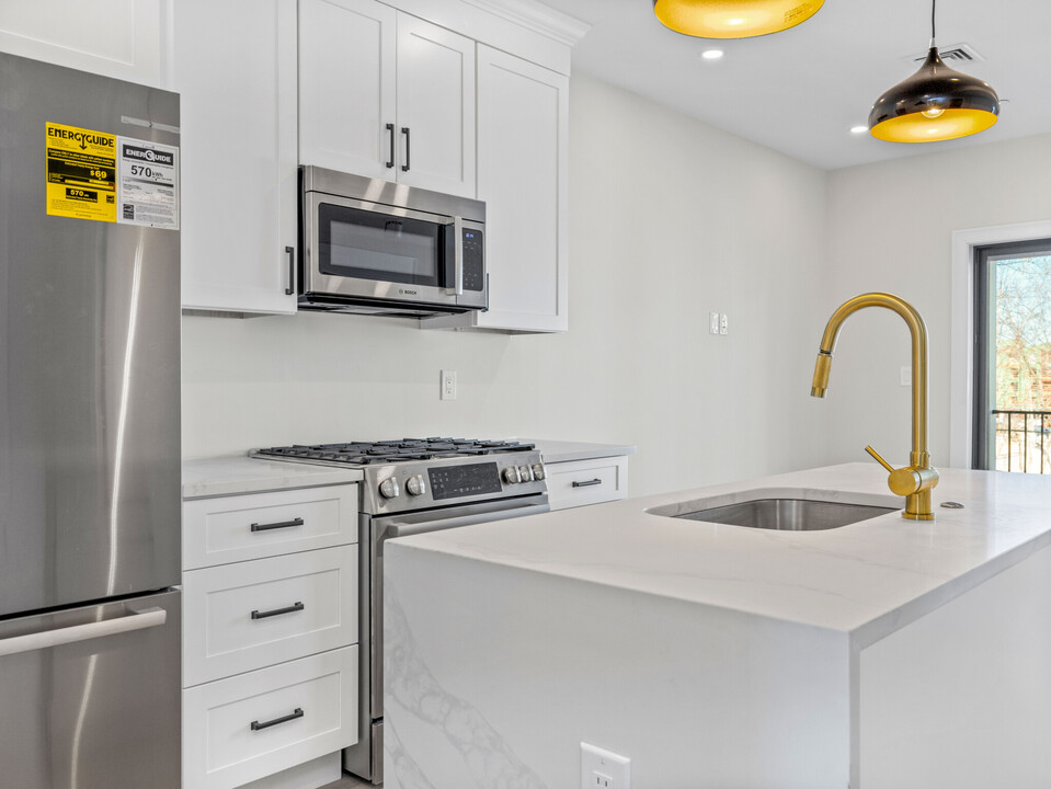 48 Woodward St, Unit 2 in Boston, MA - Foto de edificio