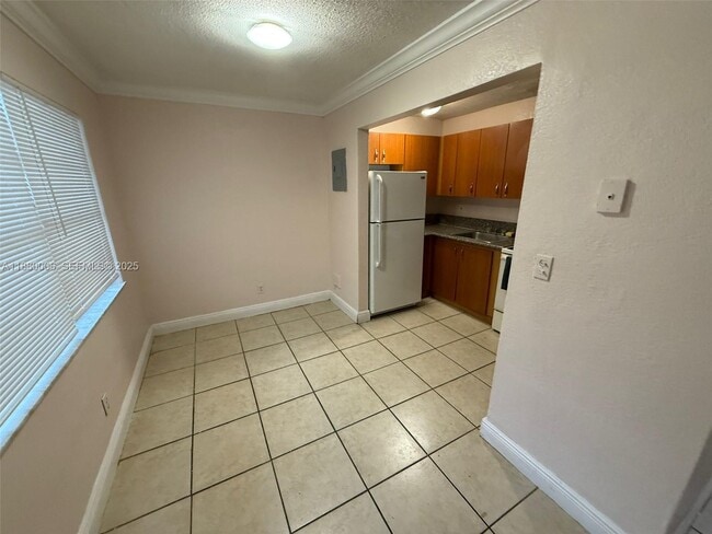 4732 SW 33rd Ave in Fort Lauderdale, FL - Building Photo - Building Photo