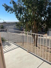 2424 Crest View Ct in Rosamond, CA - Building Photo - Building Photo