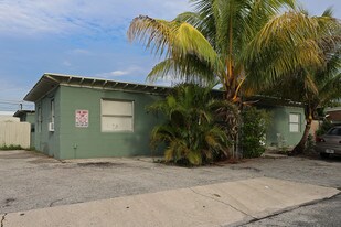 3809 Miller Ave in West Palm Beach, FL - Building Photo