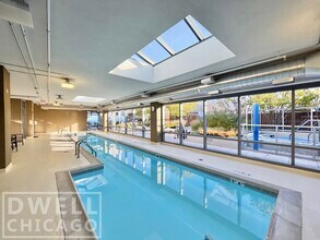 65 E Monroe St, Unit 4618 in Chicago, IL - Building Photo - Building Photo