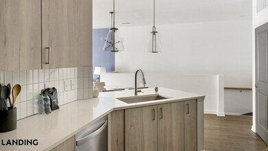 560 Jack Clift Blvd, Unit 621 in Madison, AL - Foto de edificio - Building Photo