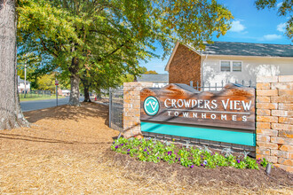 Crowders View Townhomes in Gastonia, NC - Building Photo - Building Photo