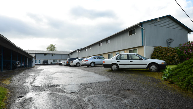 890 Dougherty Rd in Castle Rock, WA - Building Photo - Building Photo