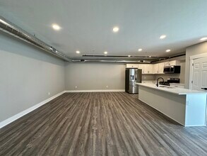 780 Columbia Ave, Unit colombia unit 120 in Holland, MI - Building Photo - Building Photo