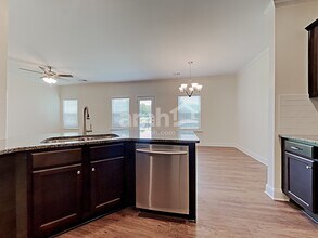 544 Woodall Rd in Stockbridge, GA - Building Photo - Building Photo
