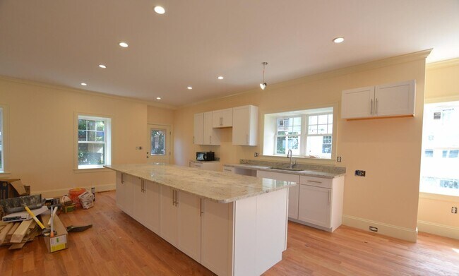 property at 3 Griggs Pl