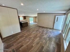 454 Old Enochs Rd in Florence, MS - Foto de edificio - Building Photo