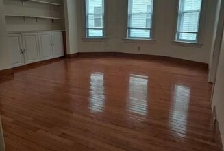 13 Waterhouse St, Unit 2 in Somerville, MA - Building Photo - Building Photo