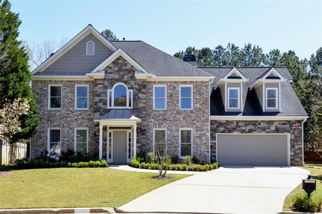 property at 310 Windsor Gate Cove NE
