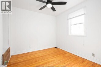 1567 Cataraqui St in Windsor, ON - Building Photo - Building Photo