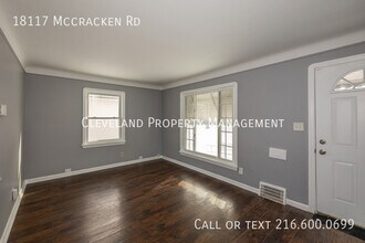 18117 McCracken Rd in Maple Heights, OH - Building Photo - Building Photo