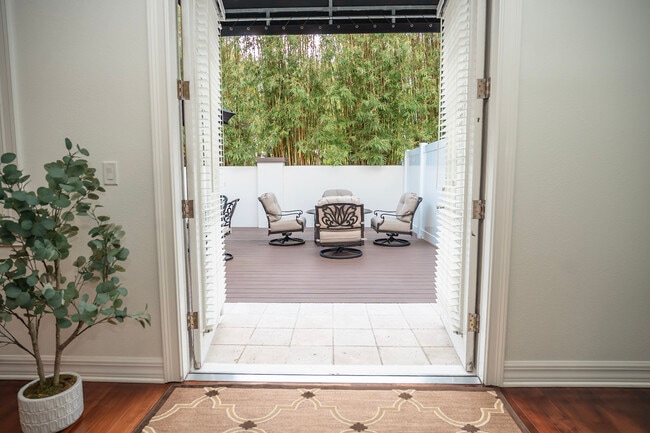 property at 603 S Gomez Ave