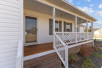 112 Skylar Ln in Four Oaks, NC - Building Photo - Building Photo