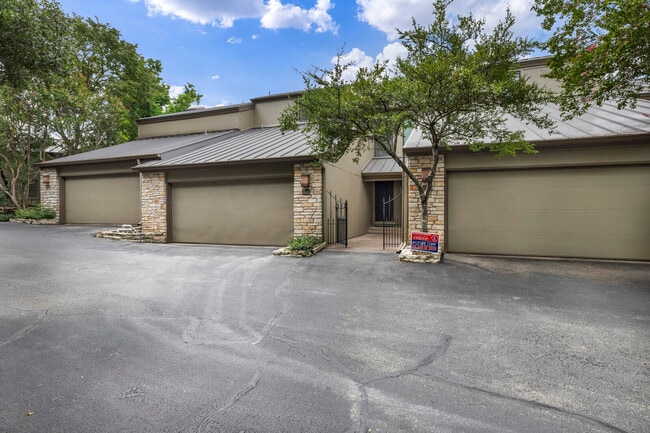 property at 1821 Westlake Dr