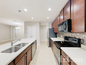 4784 Marcos Cir in Kissimmee, FL - Foto de edificio - Building Photo