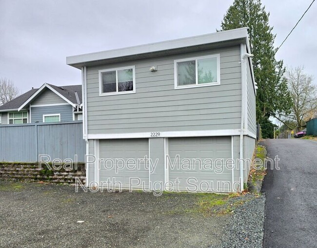 2229 Jackson Ave in Everett, WA - Building Photo - Building Photo