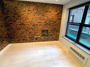 1 BEDROOM | LOWER EAST SIDE | NO BROKER FEE in New York, NY - Building Photo - Building Photo