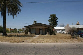 222 W 9th St in Casa Grande, AZ - Building Photo - Building Photo