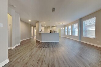 2815 Lockeridge Oaks Dr in Spring, TX - Building Photo - Building Photo