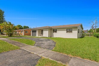 6447 NW 22nd St in Margate, FL - Building Photo - Building Photo