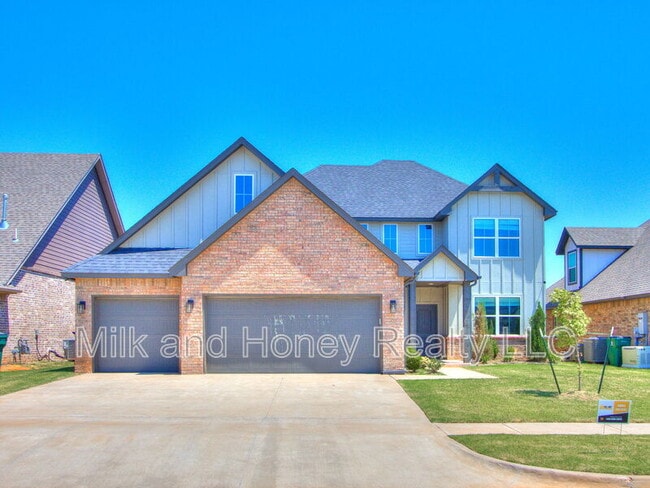 property at 3212 Hayven Cir