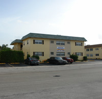 Sunrise Apartments in Sunrise, FL - Building Photo - Building Photo