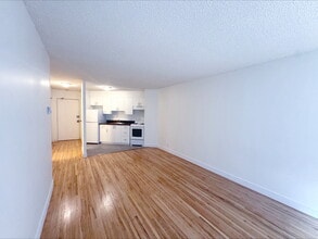 2228 Franklin St in Vancouver, BC - Building Photo - Building Photo