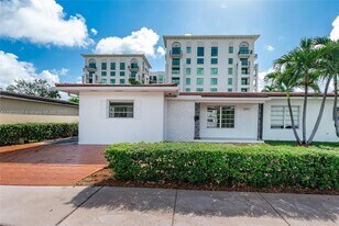 3091 S Le Jeune Rd in Coral Gables, FL - Building Photo