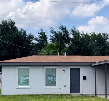 820 Redwood Ave, Unit 4 in McAllen, TX - Building Photo