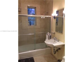 1569 Euclid Ave in Miami Beach, FL - Building Photo - Building Photo