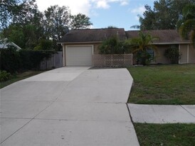 3026 Vinson Ave in Sarasota, FL - Building Photo