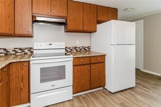 243 Acorn Dr in Longwood, FL - Building Photo - Building Photo