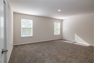Northgate Canton in Canton, MI - Building Photo - Interior Photo