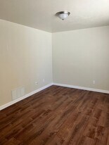 2814 N Center St in Flagstaff, AZ - Building Photo