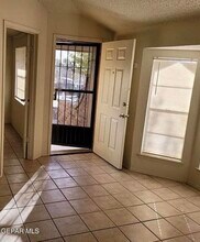 910 Destello Rd in El Paso, TX - Building Photo - Building Photo