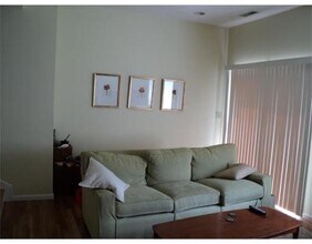 40 Tisdale Dr in Dover, MA - Building Photo - Building Photo