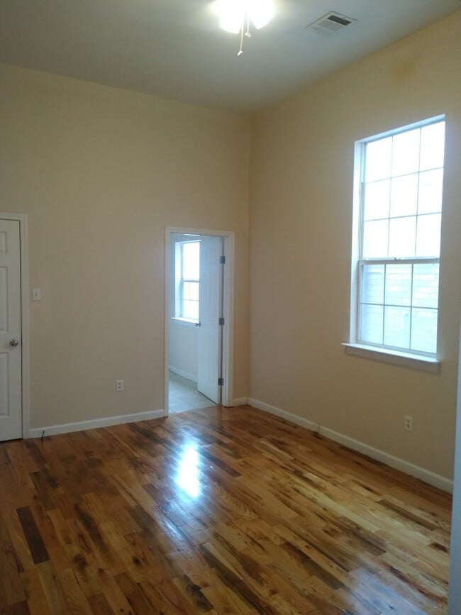 1677 N Broad St in New Orleans, LA - Building Photo - Building Photo