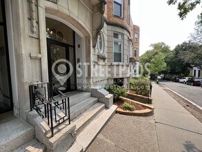 19 Fairbanks St in Brookline, MA - Building Photo - Building Photo