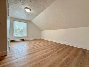 542 Mt Hope St-Unit -3 in North Attleborough, MA - Building Photo - Building Photo