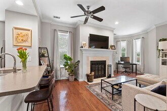 4260 Lindell Blvd in St. Louis, MO - Building Photo - Building Photo