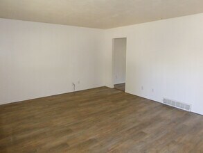 1040 Ponderosa Dr in Fort Collins, CO - Building Photo - Building Photo