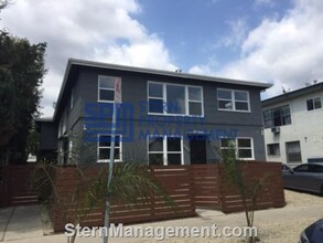 6127 Romaine St. in Los Angeles, CA - Building Photo - Building Photo