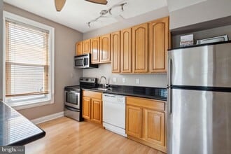 1936 N 7th St in Philadelphia, PA - Foto de edificio - Building Photo