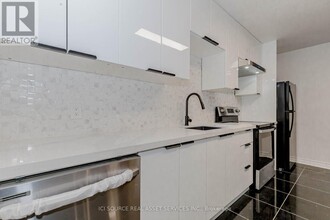 1750 Bridewell Ct in Mississauga, ON - Building Photo - Building Photo