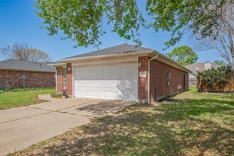 17046 Applecross Ln in Houston, TX - Building Photo - Building Photo