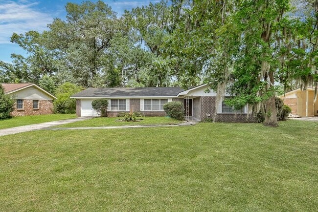 property at 12473 Northwood Rd