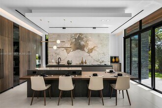 12500 SW 64th Ave in Pinecrest, FL - Building Photo - Building Photo