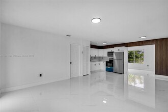 741 NW 175th Dr in Miami, FL - Building Photo - Building Photo